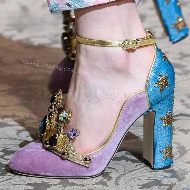코트 스타일 크리스탈 크라운 디자인 포인티드 토 펌프스 - Court Heel Pointed 리뷰 및 가격