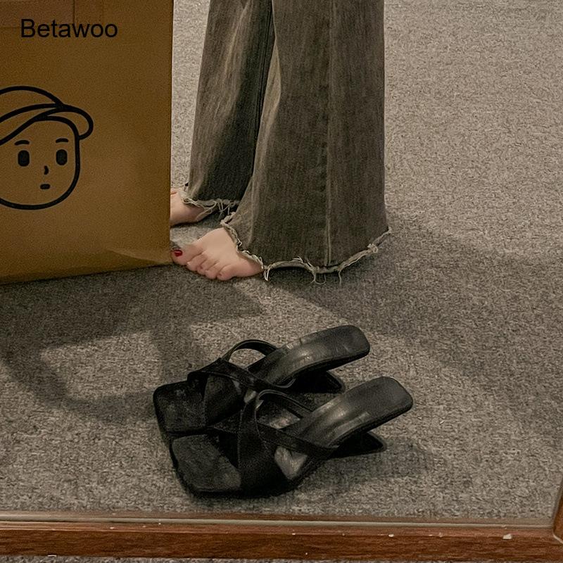 여성용 곡선 블록 힐 뮬 샌들 크리스크로스 스트랩 스퀘 - Mule Slip On 리뷰 및 가격