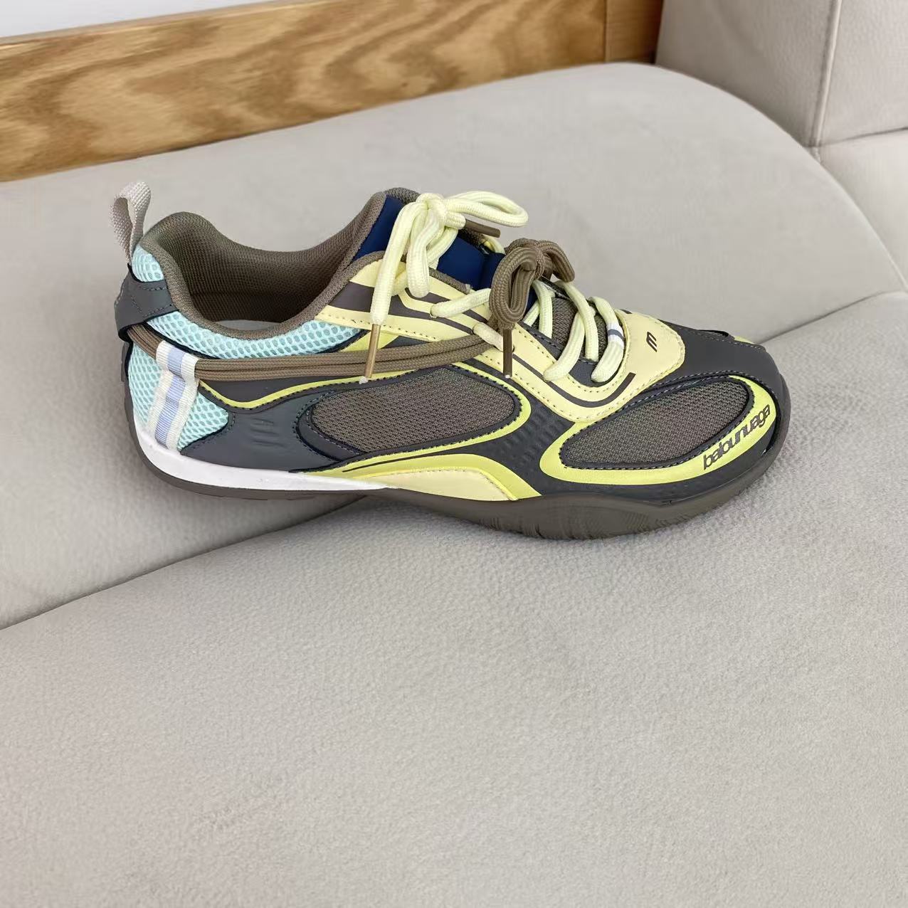 여성용 레트로 스파이시 걸 스니커즈 메쉬 패치워크 컬러 - Women Shoes Qc 리뷰 및 가격